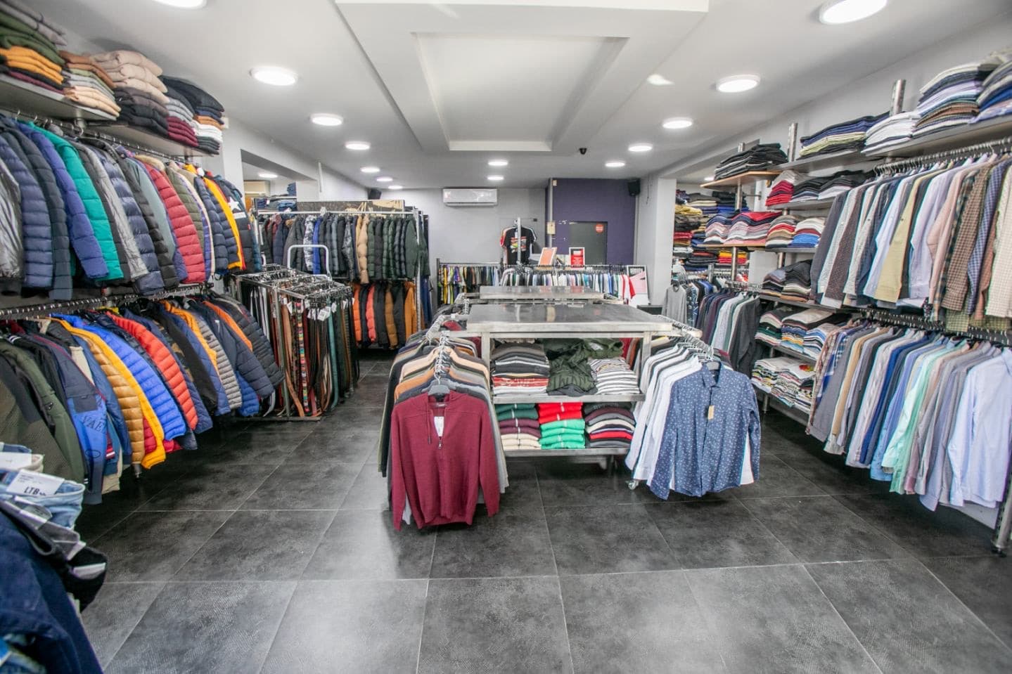 PLENTY store interior Lovech